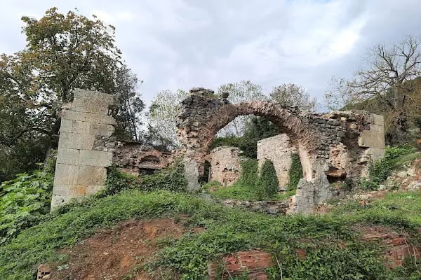 Cebeciköyü Rum Kilisesi Kalıntıları - Resim 2