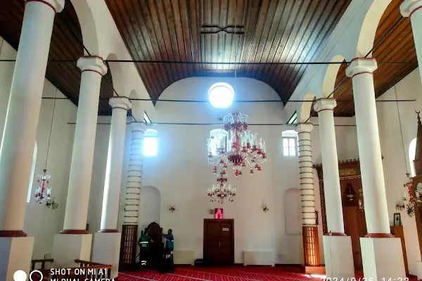 Osmanlı Cami - Resim 10