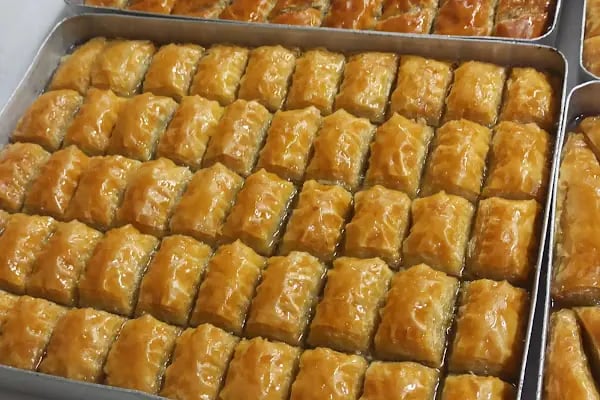 Gaziantepli DERVİŞOĞLU BAKLAVALARI - Resim 3
