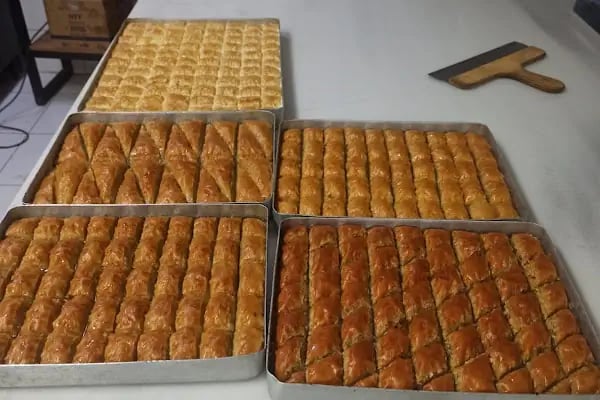 Gaziantepli DERVİŞOĞLU BAKLAVALARI - Resim 8