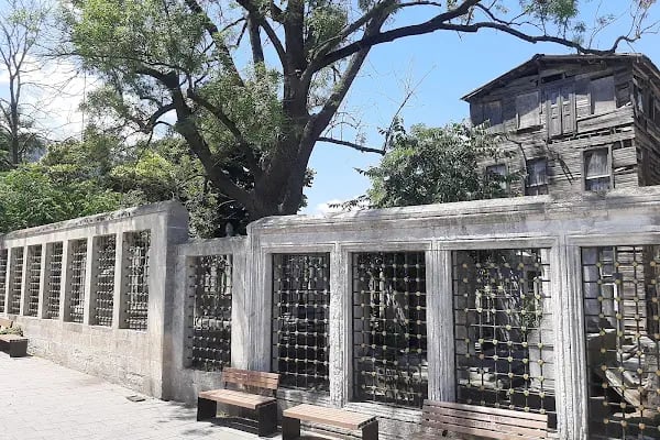 Ferhad Paşa Türbesi - Resim 11
