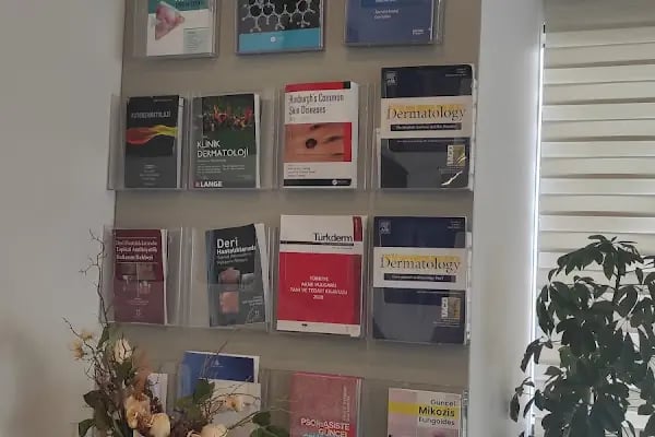 Prof.Dr.Ayşe Serap Karadağ Muayenehanesi - Resim 14