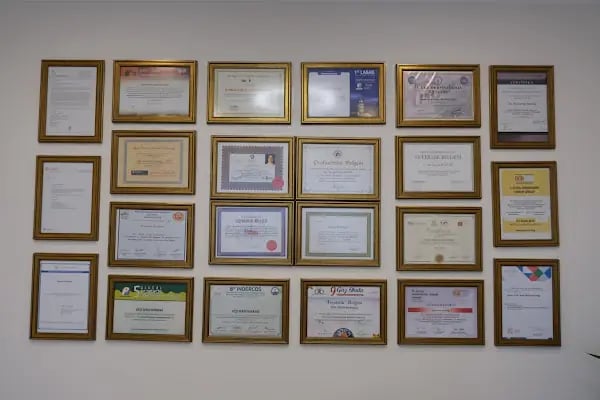 Prof.Dr.Ayşe Serap Karadağ Muayenehanesi - Resim 13