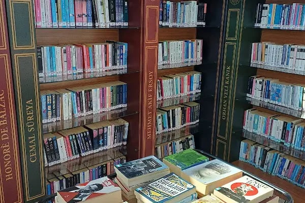 ESB Halk Kütüphanesi - Resim 15