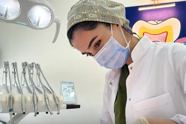 Dentakay Diş Kliniği Yenibosna - Resim 19