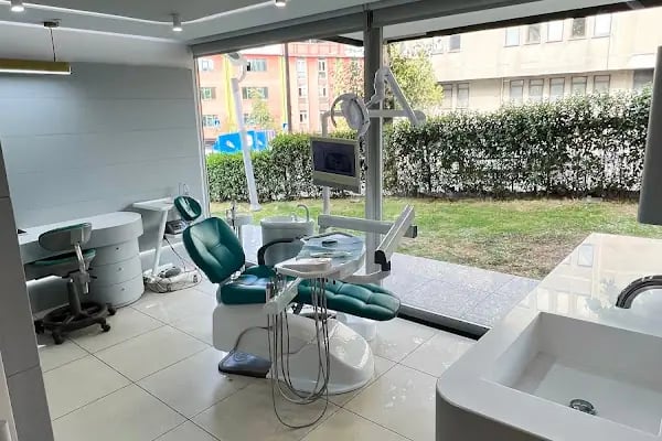 Dentakay Diş Kliniği Yenibosna - Resim 3
