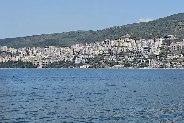 IKARIUSYACHT GEMLİK (SAATLİK, GÜNLÜK TEKNE KİRALAMA) - Resim 6