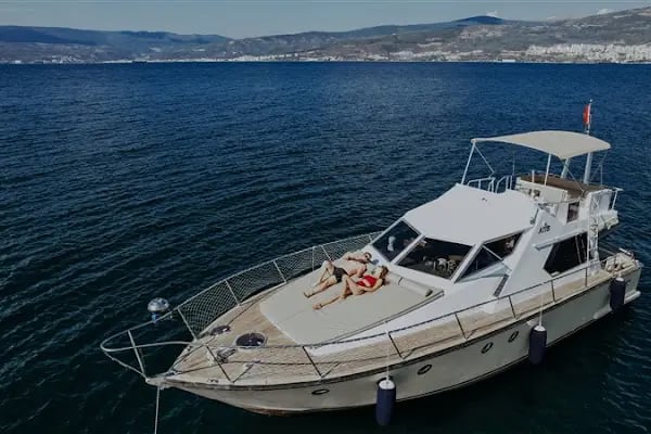 IKARIUSYACHT GEMLİK (SAATLİK, GÜNLÜK TEKNE KİRALAMA) - Resim 3