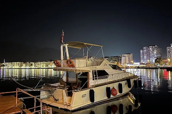 IKARIUSYACHT GEMLİK (SAATLİK, GÜNLÜK TEKNE KİRALAMA) - Resim 7