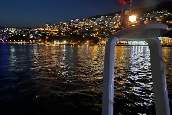 IKARIUSYACHT GEMLİK (SAATLİK, GÜNLÜK TEKNE KİRALAMA) - Resim 5