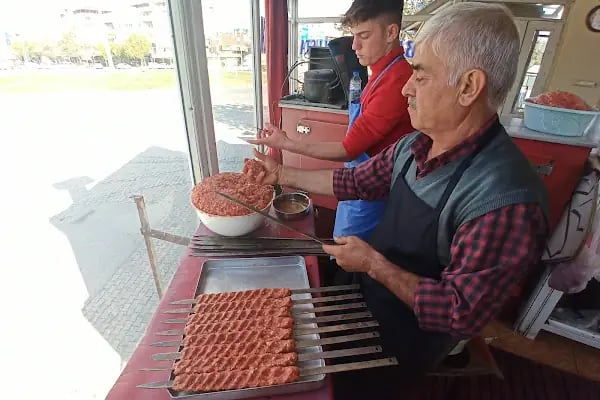 Kebapçı Emrah Usta - Resim 2