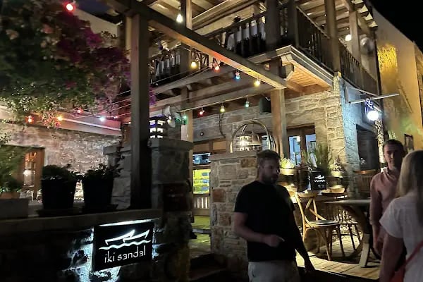 The Basement Beach&amp;Pub - Resim 9