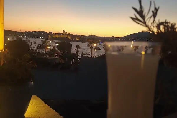 The Basement Beach&amp;Pub - Resim 19
