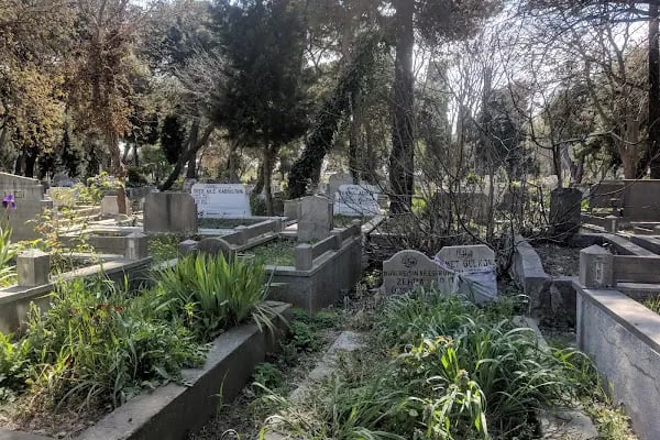 Topkapı Çamlık Mezarlığı - Resim 2