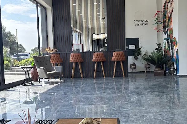 Özel Dentaperla Diamond Ağız ve Diş Sağlığı Polikliniği - Resim 4