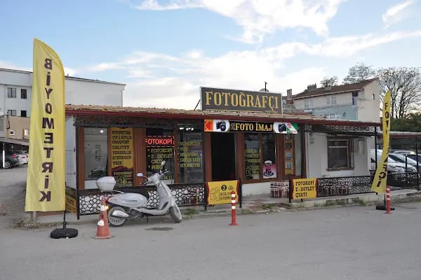 FOTO İMAJ Profesyonel Fotoğrafçılık Biyometrik-Pasaport-Vize-Kimlik-Vesikalık-Green Card - Avukat Cübbe - Fotoğraf Stüdyosu - Resim 15