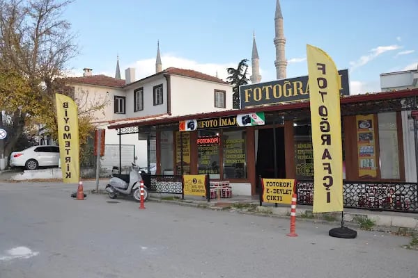 FOTO İMAJ Profesyonel Fotoğrafçılık Biyometrik-Pasaport-Vize-Kimlik-Vesikalık-Green Card - Avukat Cübbe - Fotoğraf Stüdyosu - Resim 12