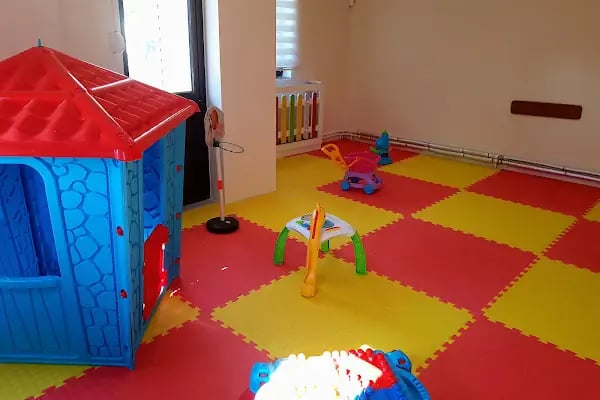 T.C. İzmir Valiliği Çalışır Çocuk Akademi Kreş ve Gündüz Bakımevi - Resim 6