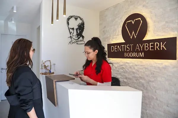 Bodrum Diş Hekimi Ayberk Şafak Benli - Resim 16