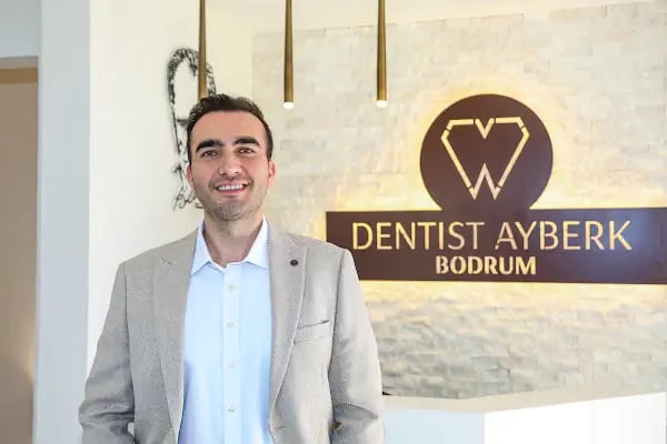 Bodrum Diş Hekimi Ayberk Şafak Benli - Resim 15