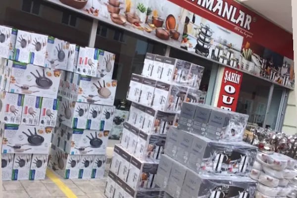 ŞAHİN OUTLET - Resim 3
