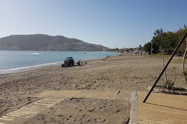 Hüsnü Yüksek Çocuk Parkı - Resim 6