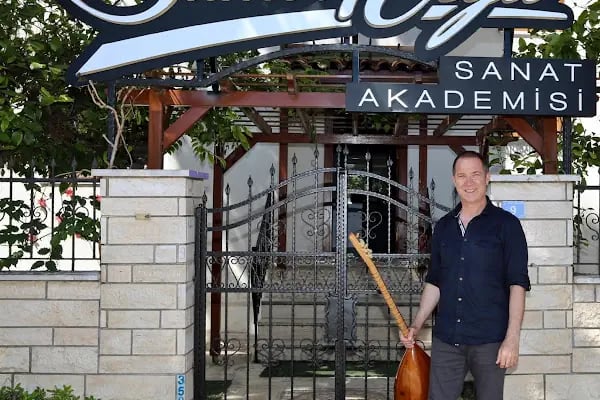 Sümer Ezgü Sanat Akademisi - Resim 6