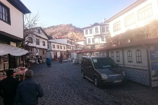 Hüseyin Nihal Atsız Parkı - Resim 11