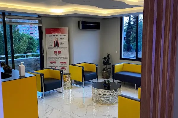 DENT 01 ÇENE CERRAHİSİ UZM. DR. Sadi Coşkun KANAL TEDAVİ UZMANI Uzm. Dr. Nihan Nazsız ve DİŞ HEKİMİ Görkem Güzel - Resim 4
