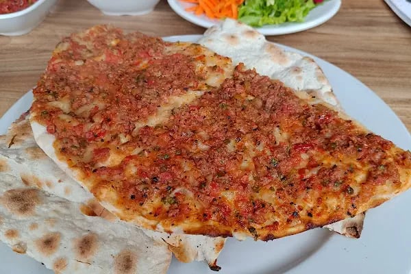 Altınova Pide Kebap Salonu - Resim 3
