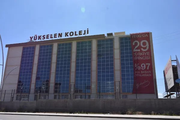 Yükselen Koleji - Zirve Yerleşkesi - Resim 1