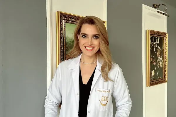 Ortodontist Dr. Emel Engin Çakıroğlu -EEC Smile Clinic - Resim 7