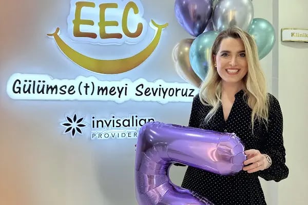 Ortodontist Dr. Emel Engin Çakıroğlu -EEC Smile Clinic - Resim 17