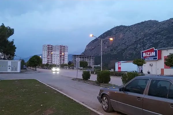 Bizim Toptan Market Adana - Kozan - Resim 8