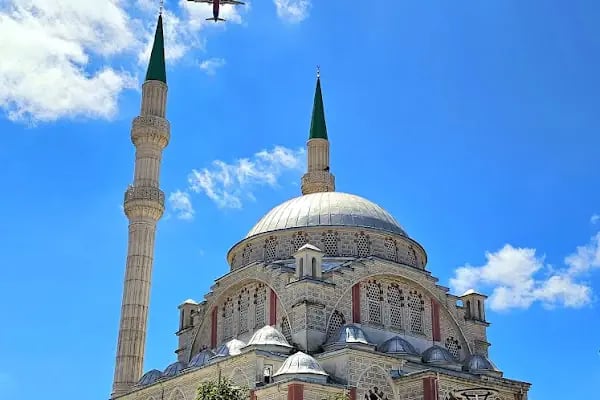 Çardaktepe Merkez Cami - Resim 19