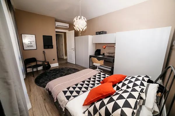 Palm City Modern - Resim 16