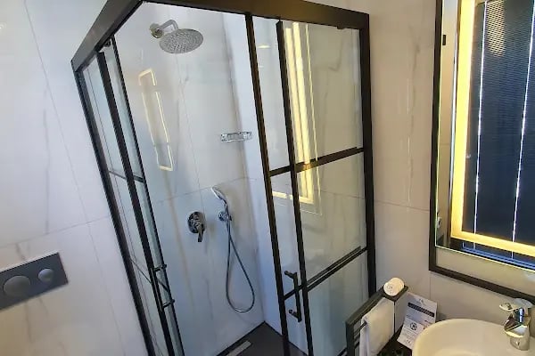 Ni Hotel Lara - Resim 3