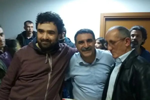 Trio Sanat Akademi & Müzik kursu & Keman Kursu & Şan Kursu & Bateri Kursu - Resim 9