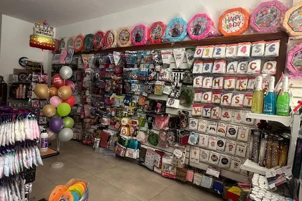 UÇAN BALON - BODRUM - YALIKAVAK MARİNA - PARTİ MALZEMELERİ - PLAYSTATİON OYUN KONSOLLARI PS4 PS5 - Resim 2