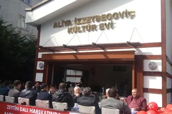 Aliya İzzetbegovic Kültür evi - Resim 4