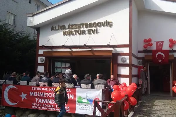 Aliya İzzetbegovic Kültür evi - Resim 2