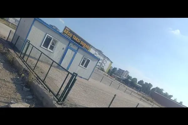 Ceyhan Aksu taksi durağı - Resim 4