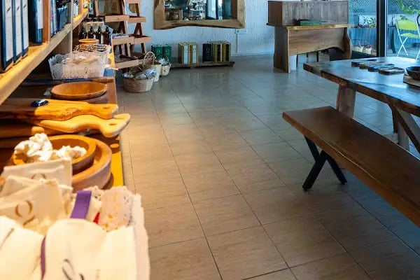 Goldenia Zeytinyağı Fabrika Satış Mağazası - Resim 19