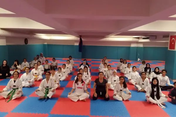 UZMANLAR SPOR KULÜBÜ - Resim 8