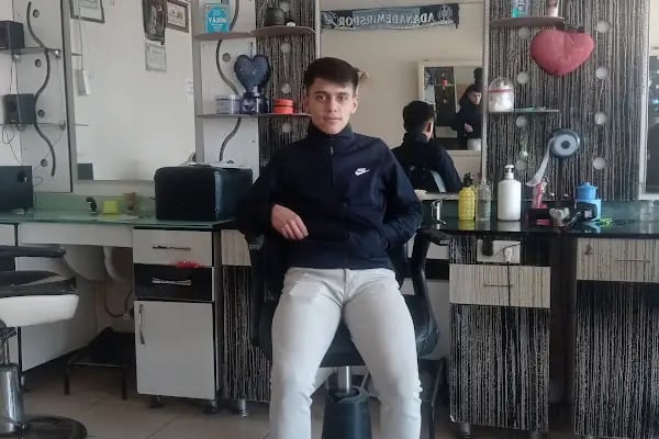 Tatlı erkek kuaförü - Resim 4