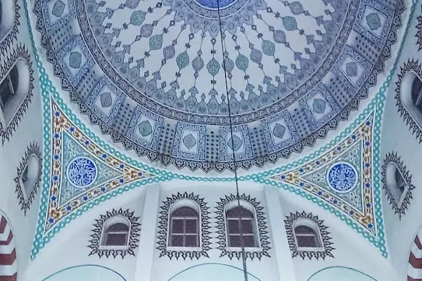 Metin Özmen Cami - Resim 17