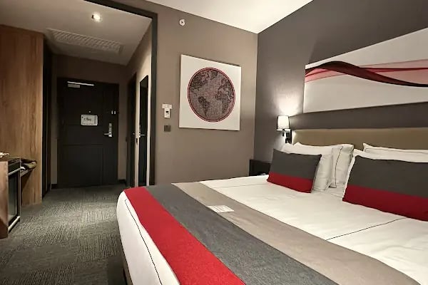 Ramada by Wyndham Tire - Resim 5