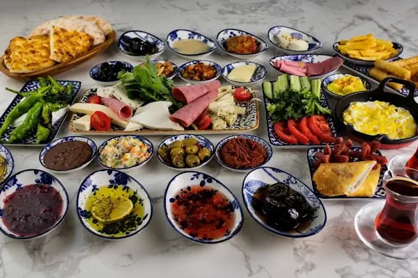 KAHVALTI Cameqan gold KAFE - RESTORANT - Resim 4