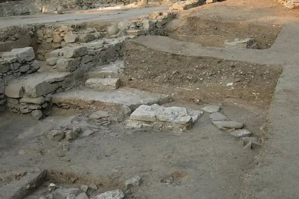 DERECİK BAZİLİKASI - Resim 5