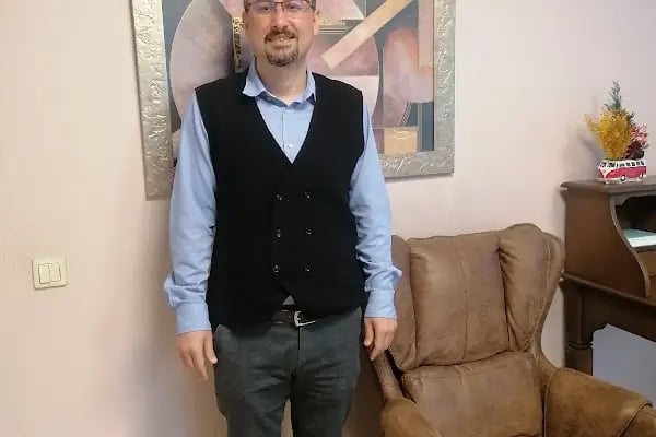Uzm. Dr. Deniz KARAYÜN Muayenehanesi - Psikiyatrist / Psikoterapist - Resim 8